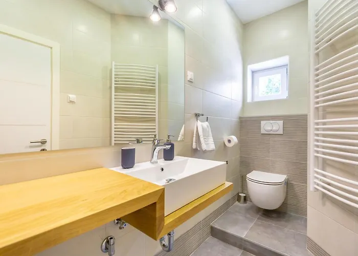 Contemporary Desgined