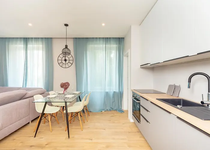 Contemporary Desgined *